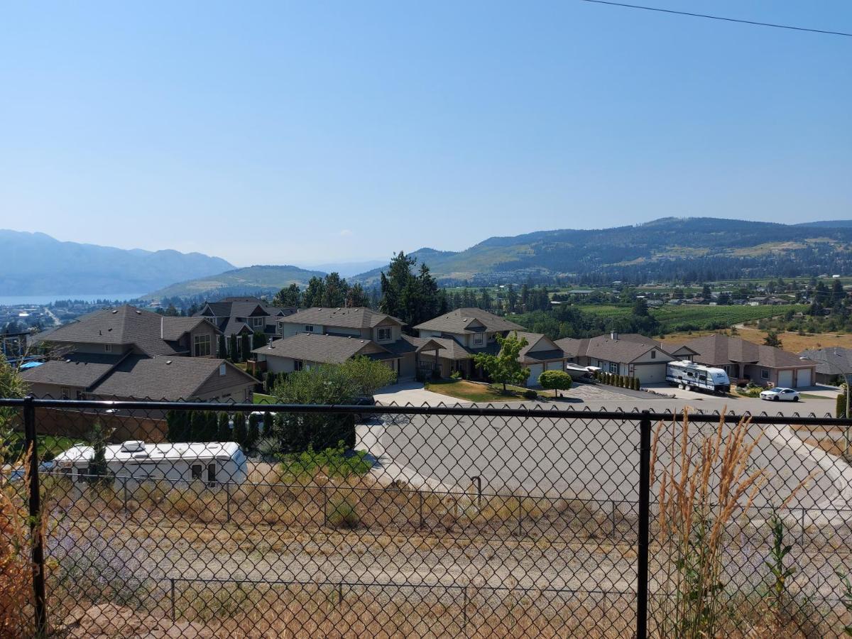 Peaceful And Spacious Lake View West Kelowna Ngoại thất bức ảnh