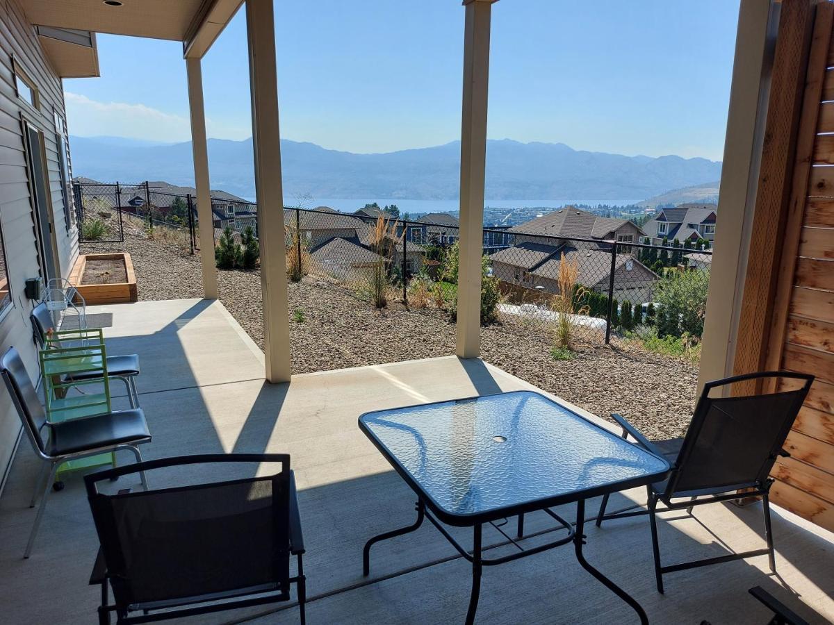 Peaceful And Spacious Lake View West Kelowna Ngoại thất bức ảnh