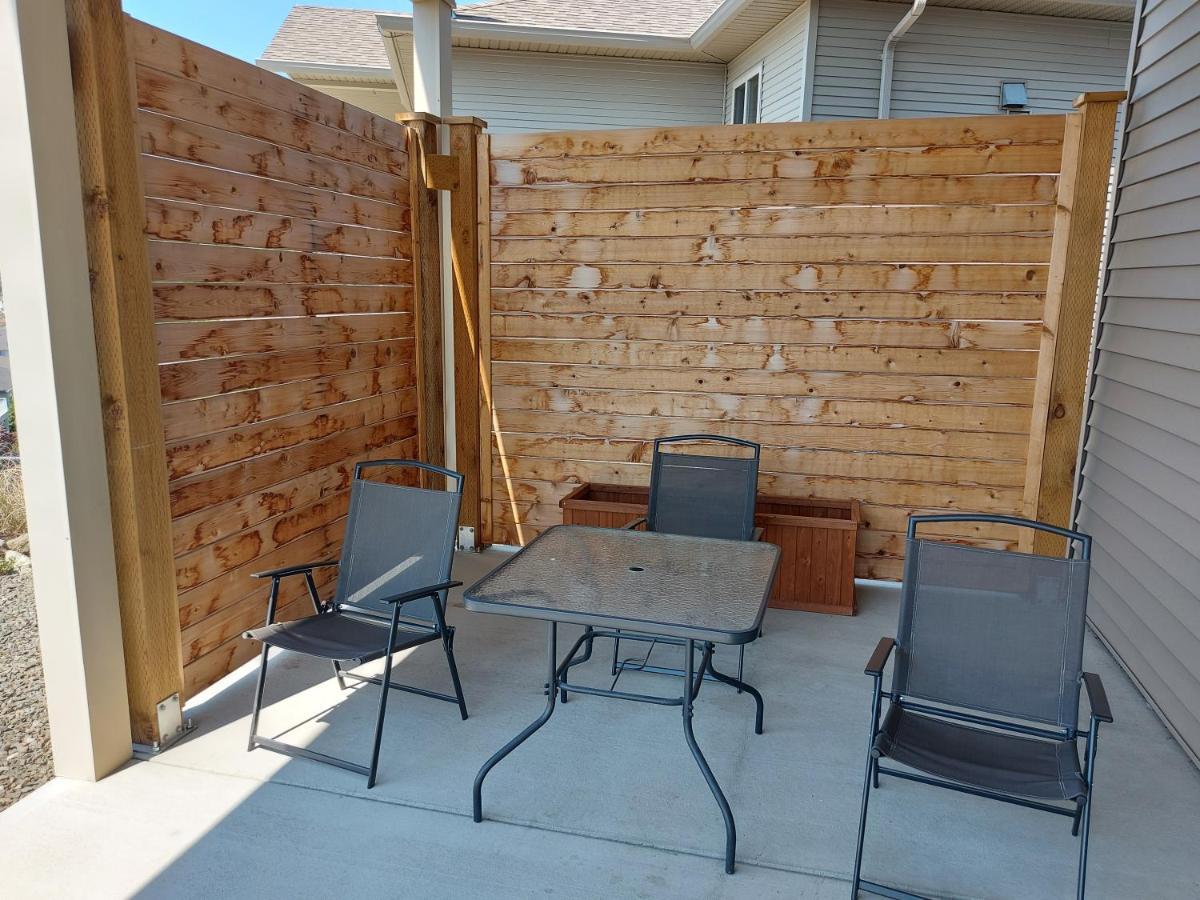 Peaceful And Spacious Lake View West Kelowna Ngoại thất bức ảnh