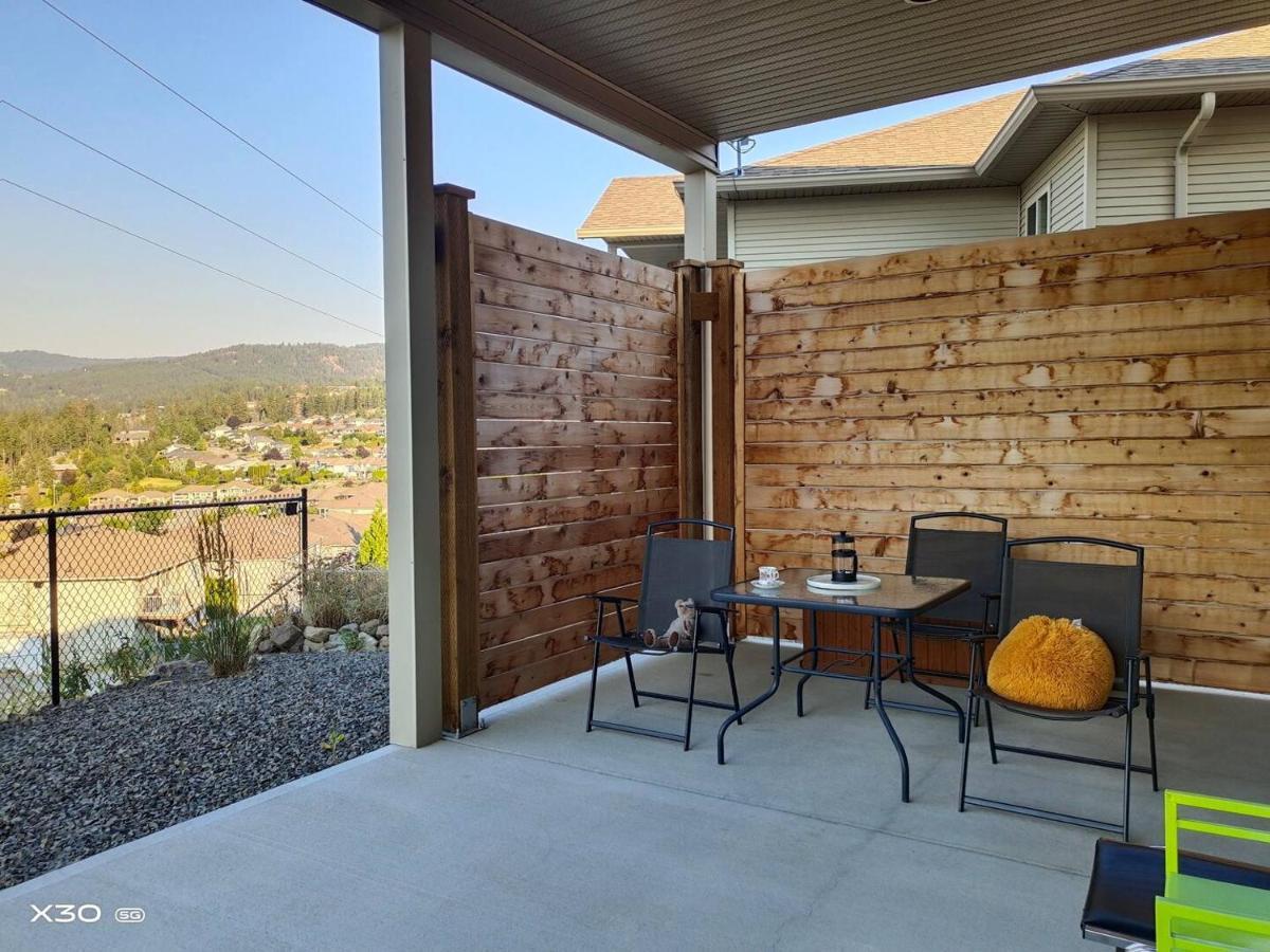 Peaceful And Spacious Lake View West Kelowna Ngoại thất bức ảnh